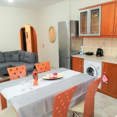 Rodini Sun Apartment *